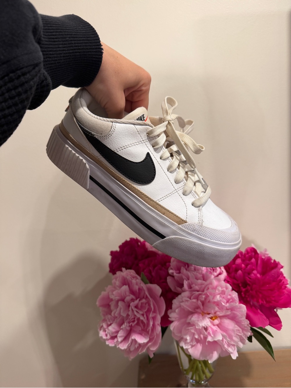 Nike women’s Nike Platform low top sneakers